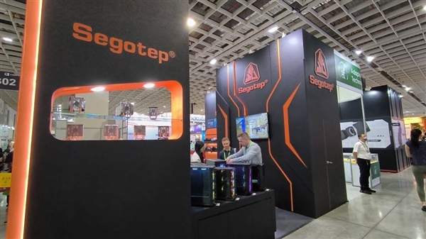 鑫谷现身2023台北国际展,昆仑KH高阶电源拆解亮相